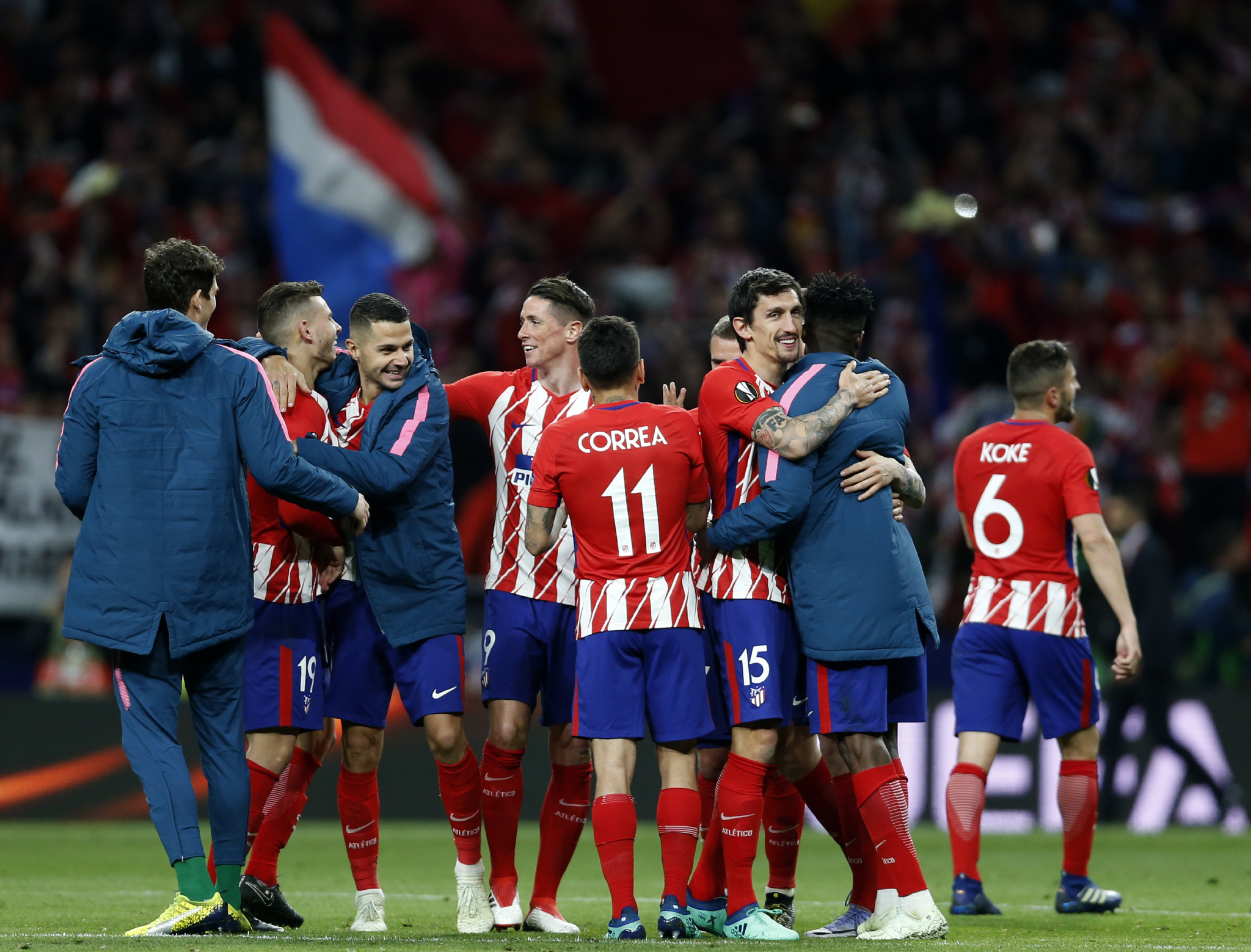 当桌上有人 当桌上有人