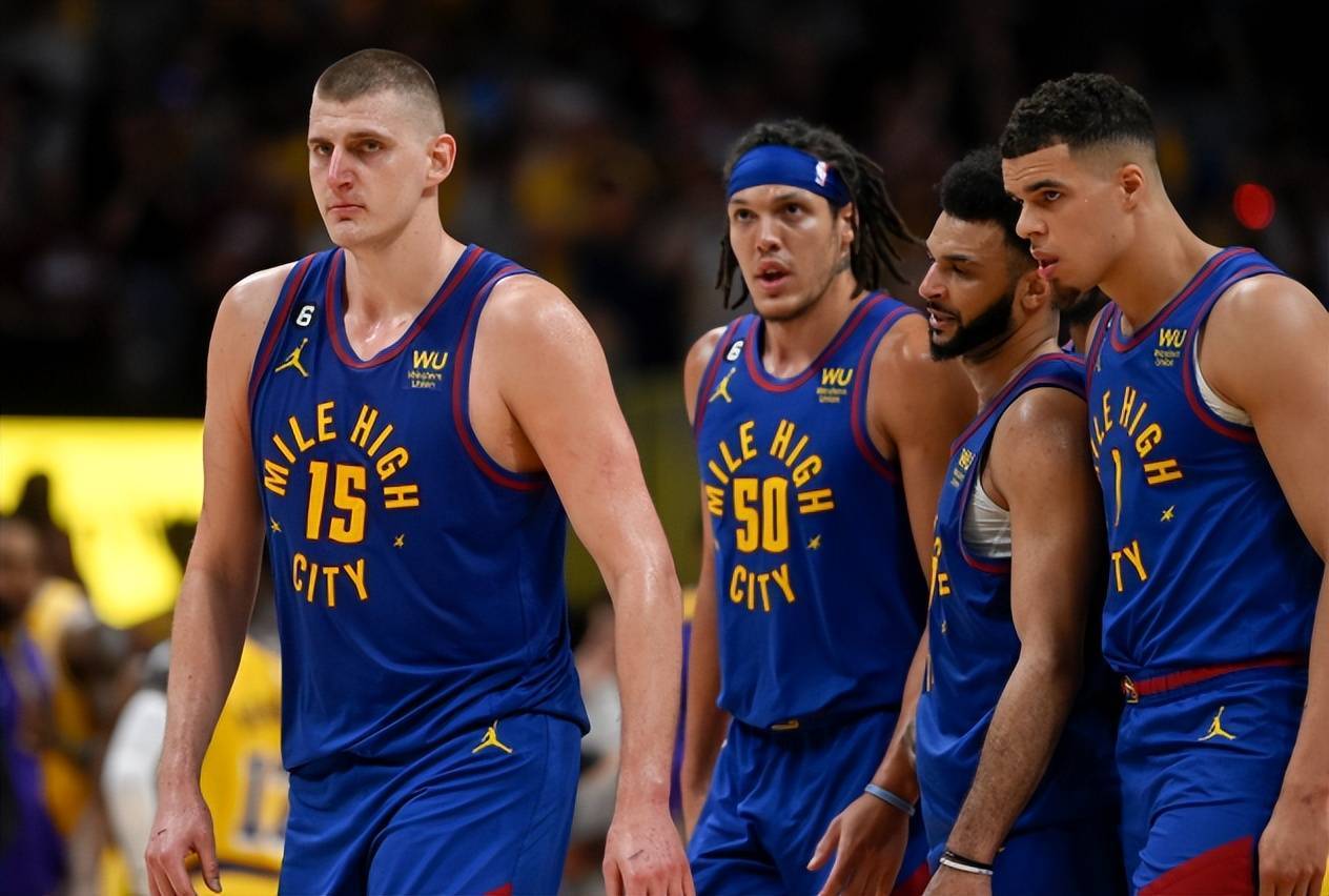 强强对话里 强强对话里